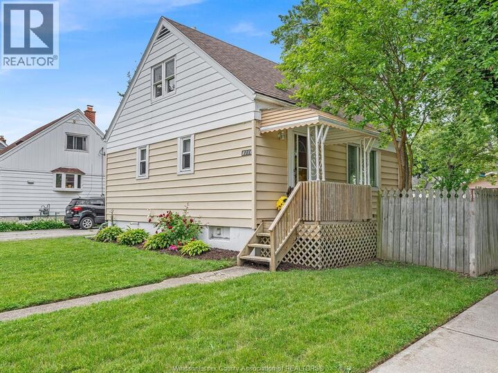 Property Photo: 1803 Ellrose ON N8W 4T7