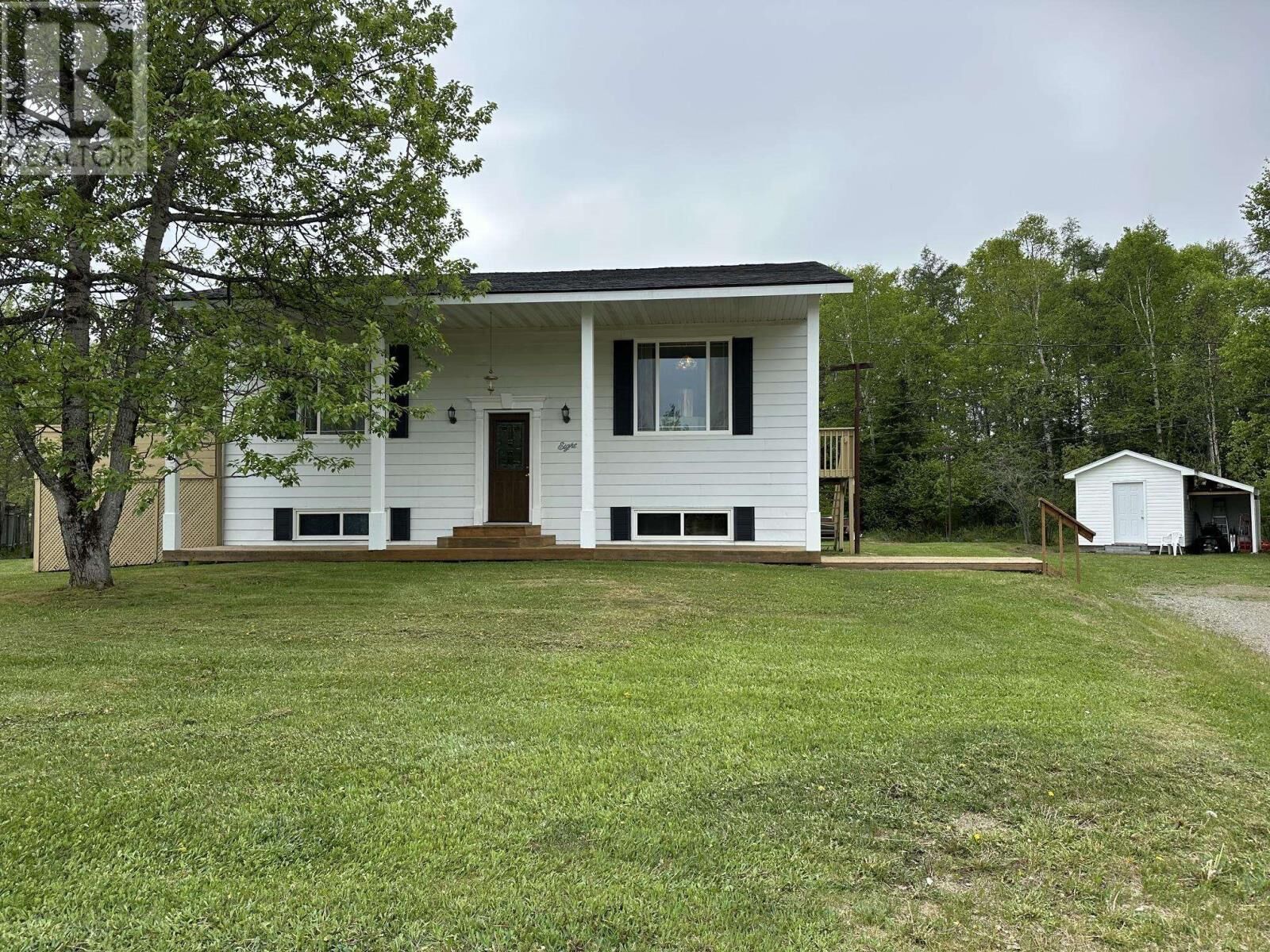Property Photo: 8 Terrace Ct ON P0T 2W0