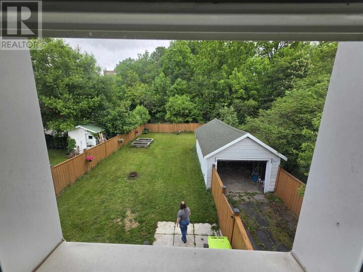 Property Photo:  33 Hamilton Ave  ON P6B 1C7 