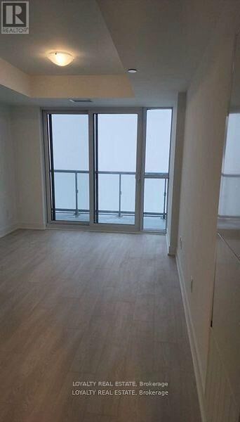 Property Photo:  2545 Simcoe Street North 2202  ON L1L 0W3 