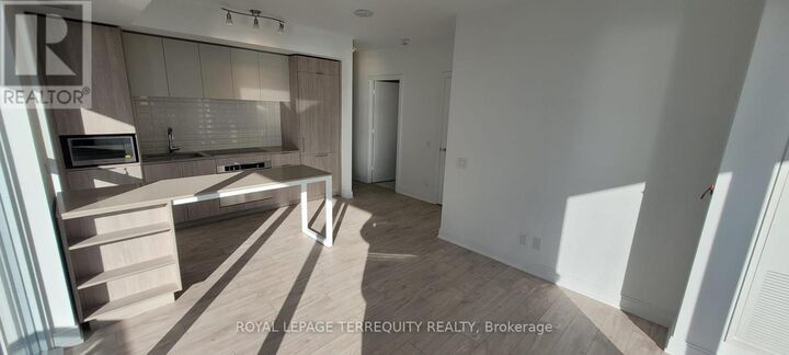 Property Photo:  70 Annie Craig Drive 1407  ON M8V 0G2 