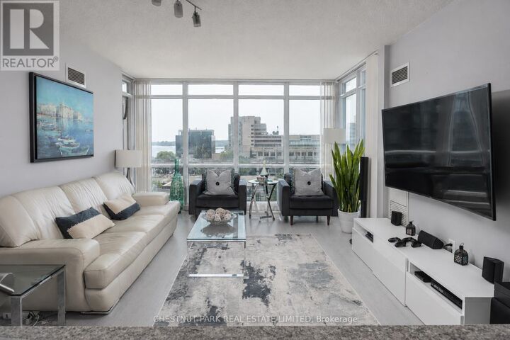 Property Photo:  15 Fort York Boulevard 710  ON M5V 3Y4 
