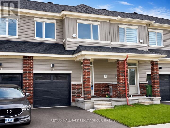 Property Photo: 27 Pumice Place ON K2J 7H4