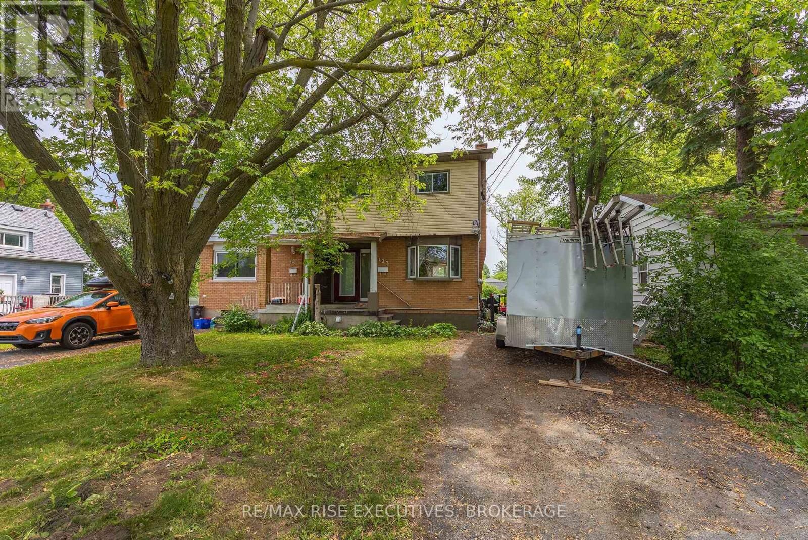 Property Photo: 137 Ford Street ON K7K 4Z7