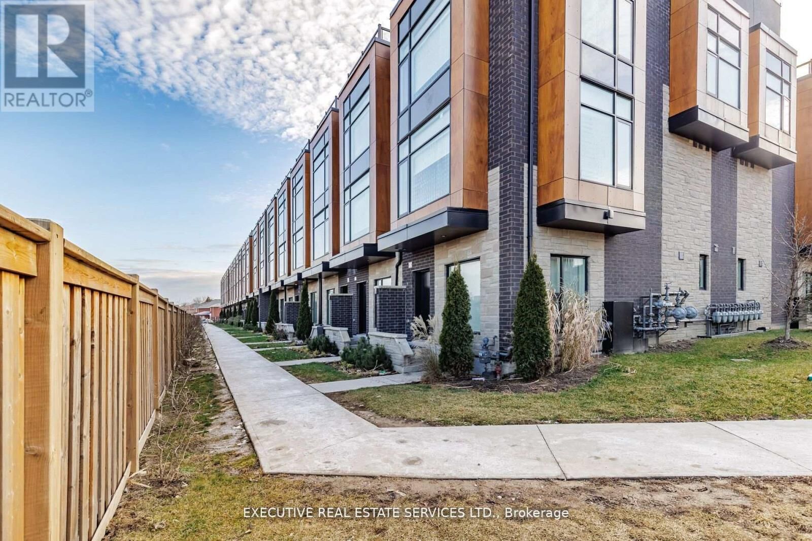 Property Photo:  200 Malta Avenue 39  ON L6Y 6H8 