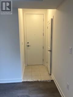 Property Photo:  58 Elizabeth St Street South 2202  ON L4C 5W2 
