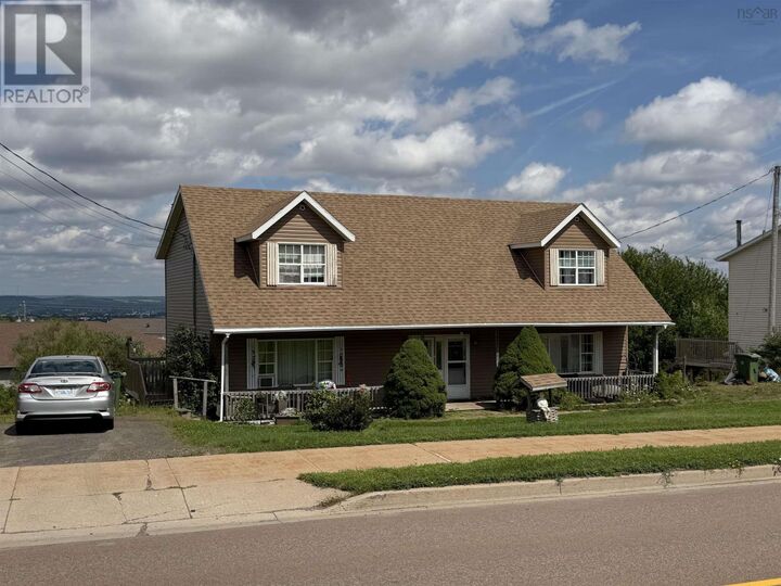 523 Truro Heights Road — photo 1