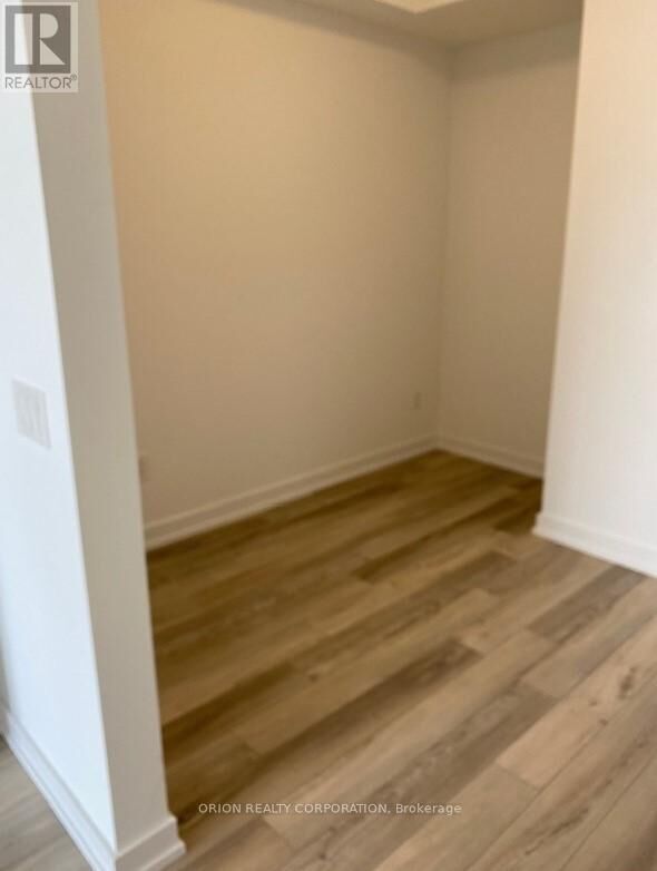 Property Photo:  1480 Bayly Street 1604  ON L1W 0C2 