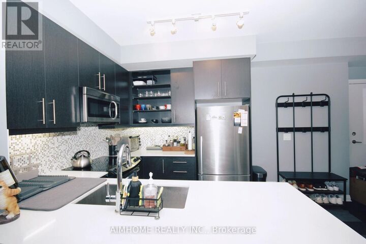 Property Photo: 55 Oneida Crescent 811 ON L4B 4T9