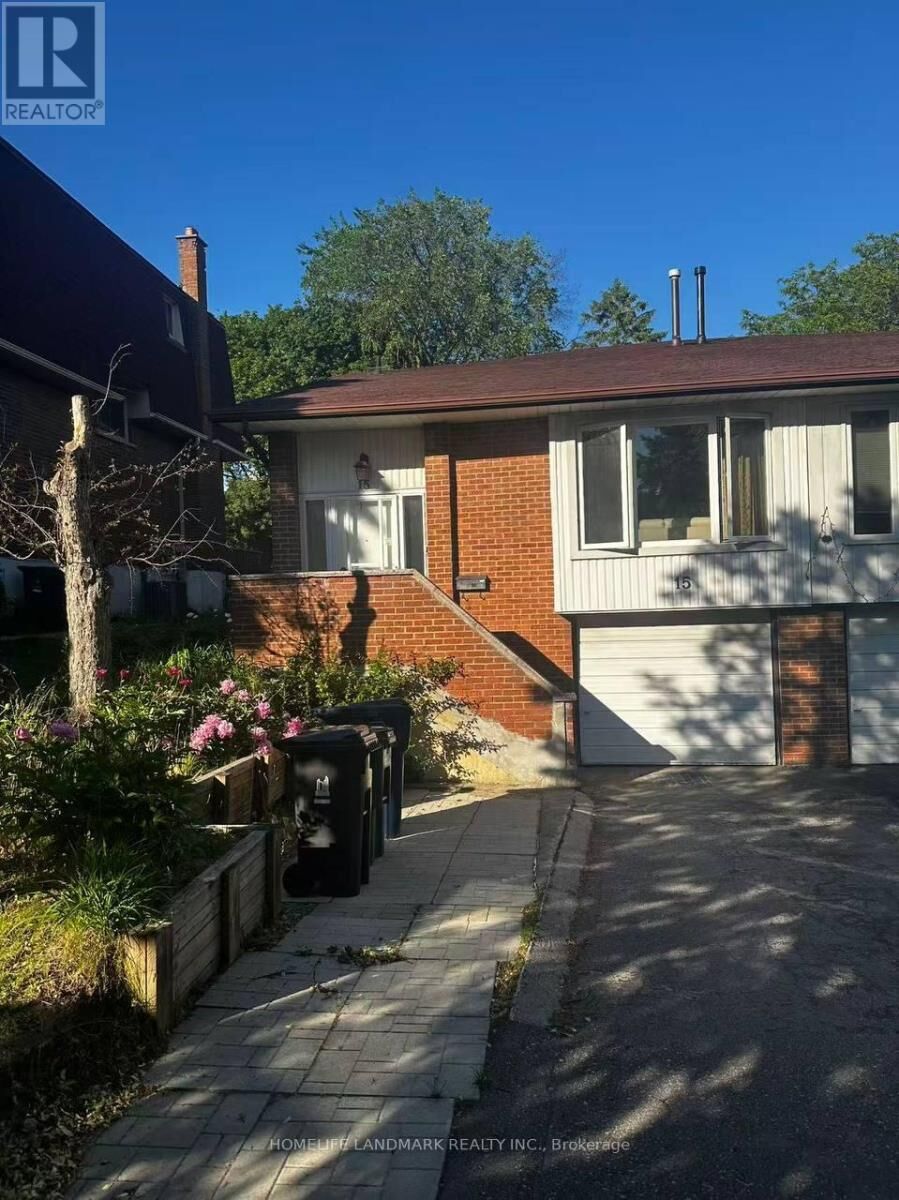 Property Photo:  15 Harnworth Drive  ON M2H 3C1 
