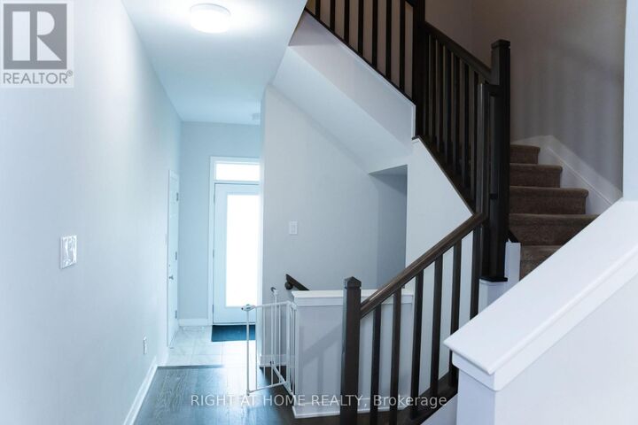 Property Photo: 76 Kindred Row ON K2S 3A2