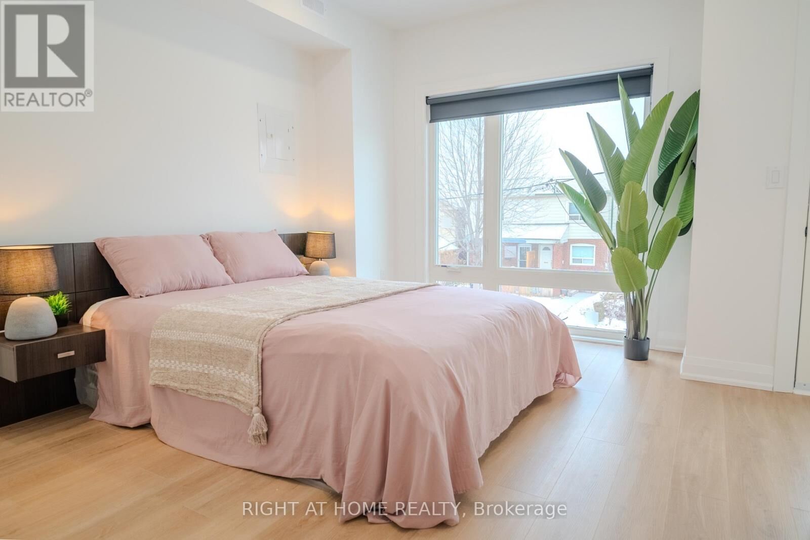 Property Photo:  53 Innes Avenue 3  ON M6E 1N1 