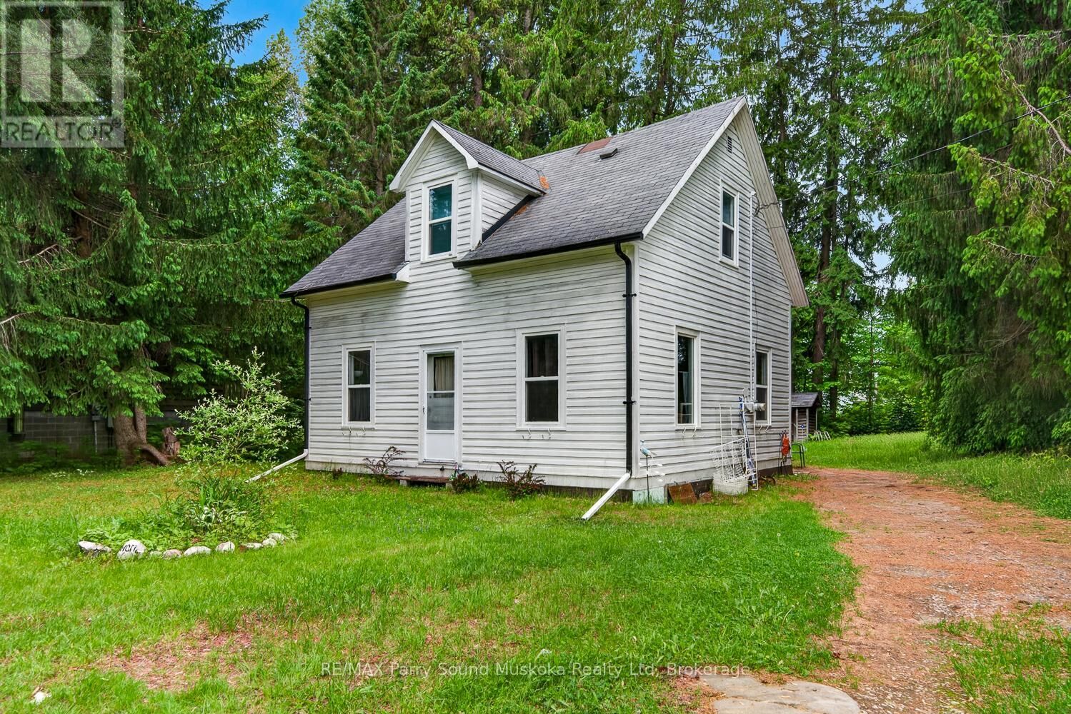 Property Photo: 14 Victoria Street West ON P0C 1J0
