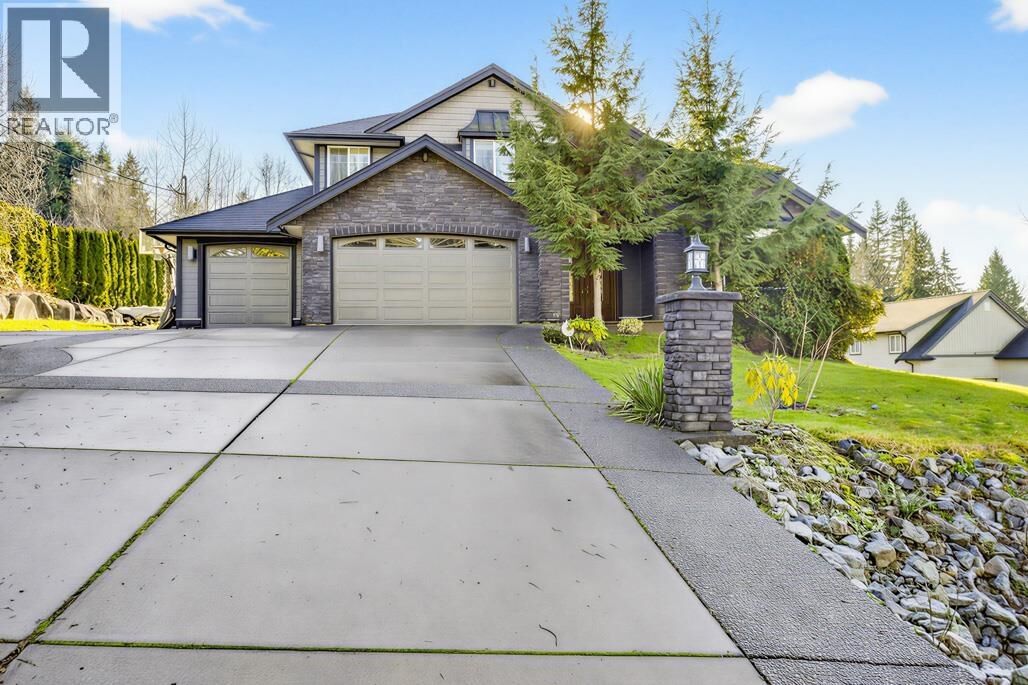 Property Photo:  26500 124 Avenue  BC V2W 0E2 