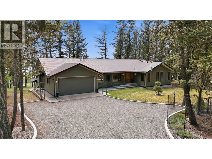 Property Photo: 5042 Gloinnzun Drive BC V0K 2Z0