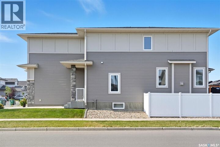 Property Photo:  387 Underhill Bend  SK S7V 0N1 