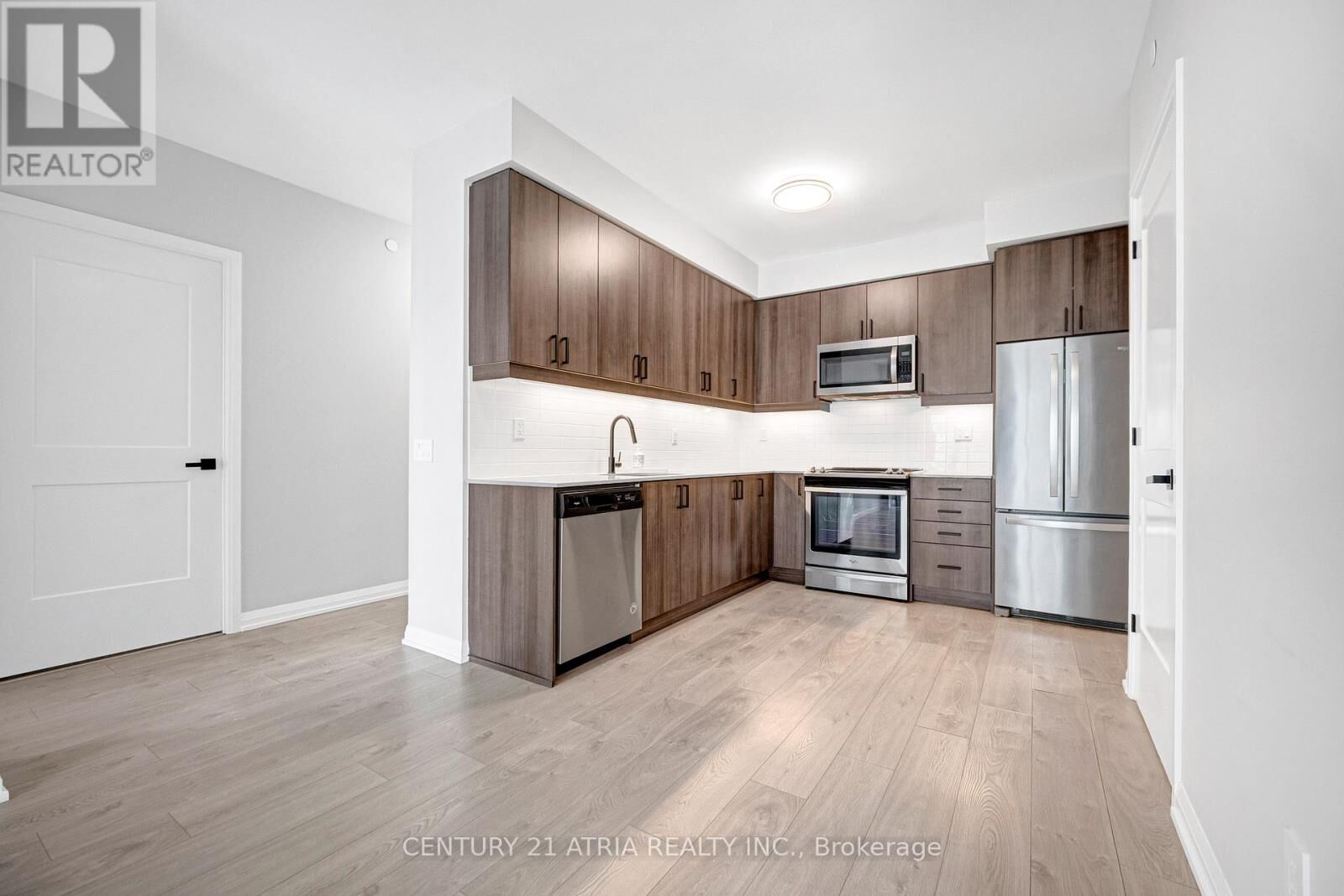 Property Photo: 7895 Jane Street 2508 ON L4K 0K2