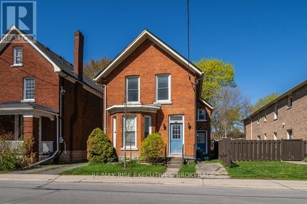 Property Photo:  480 Victoria Street  ON K7L 3Z7 
