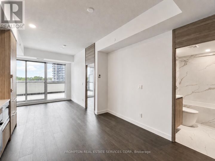 Property Photo: 68 Esther Shiner Boulevard 569 ON M2K 0J6