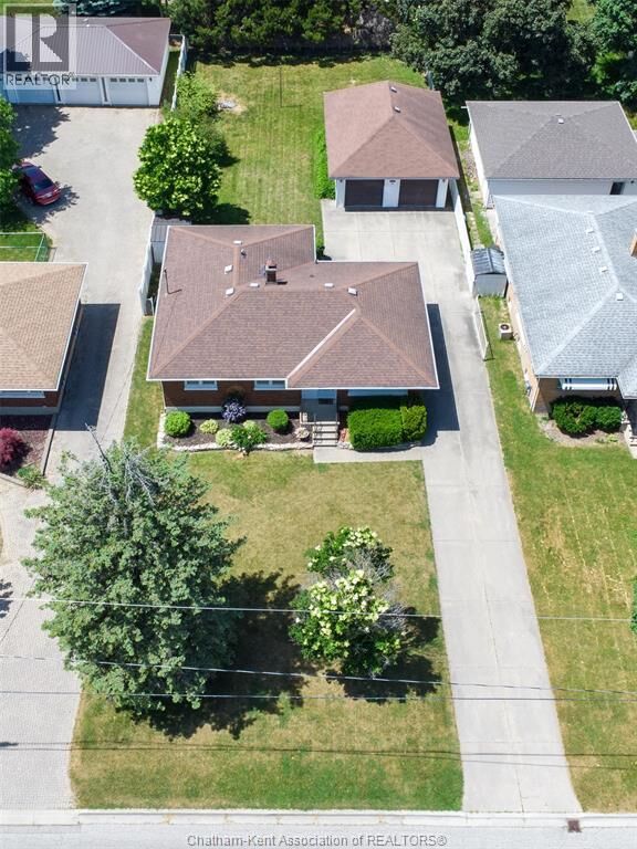 Property Photo:  71 Coatsworth Avenue  ON N7L 1P7 