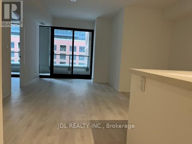 Property Photo:  33 Frederick Todd Way 534  ON M4G 0C9 