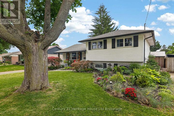 Property Photo: 78 Lyndale Crescent ON N4S 7S9