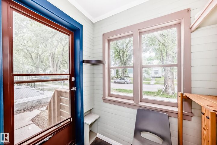 Property Photo:  12121 64 Street NW  AB T5W 4J8 