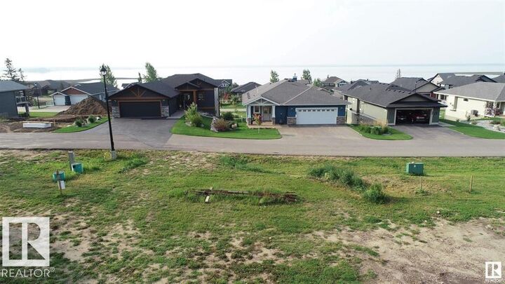 Property Photo:  502 55101 Ste Anne Trail  AB T0E 1A1 