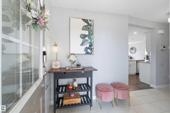 Property Photo:  125 Summerstone Lane  AB T8H 0Y4 