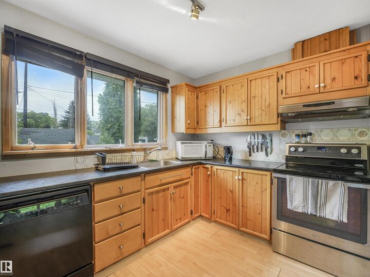 Property Photo: 14612 93 Ave NW AB T5R 5G6