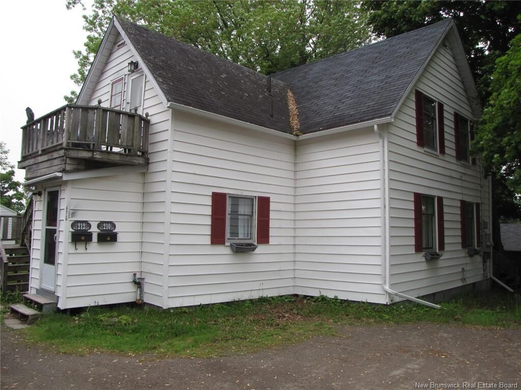 Property Photo:  210-212 Pleasant Street  NB E1A 2V7 
