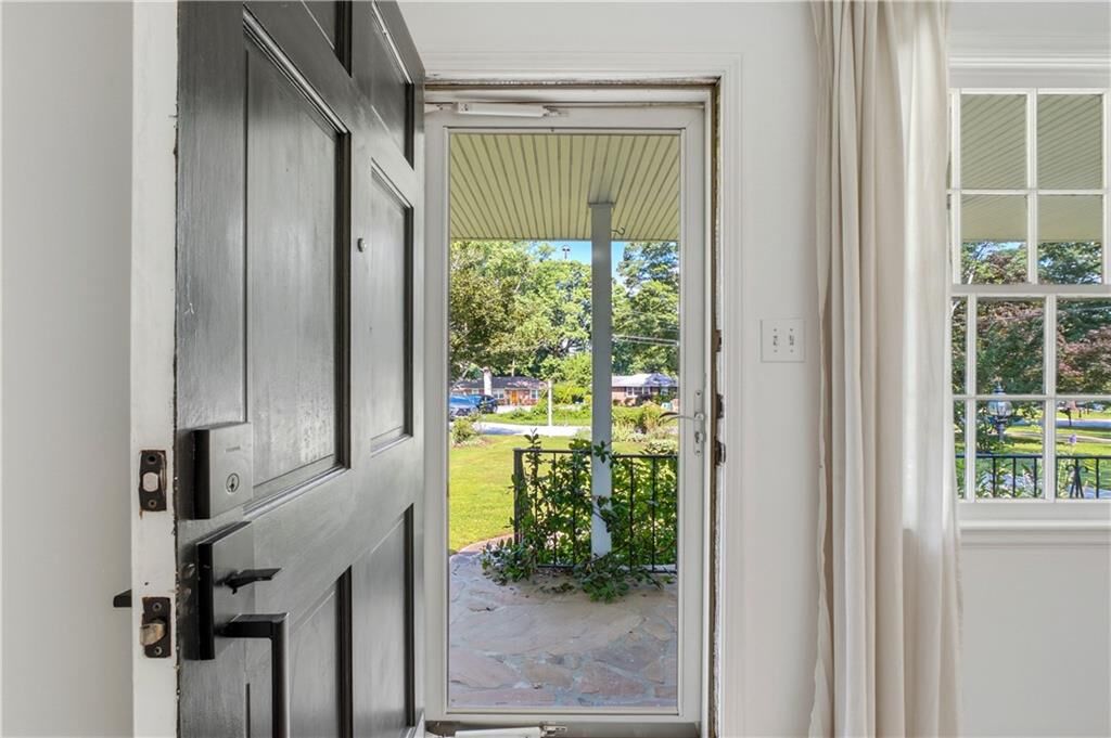 Property Photo:  835 Alberson Court  GA 30033 