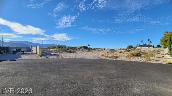 Property Photo: 9180 West Hammer Lane NV 89149