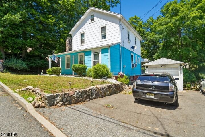 Property Photo:  20 Nassau St  NJ 07508 