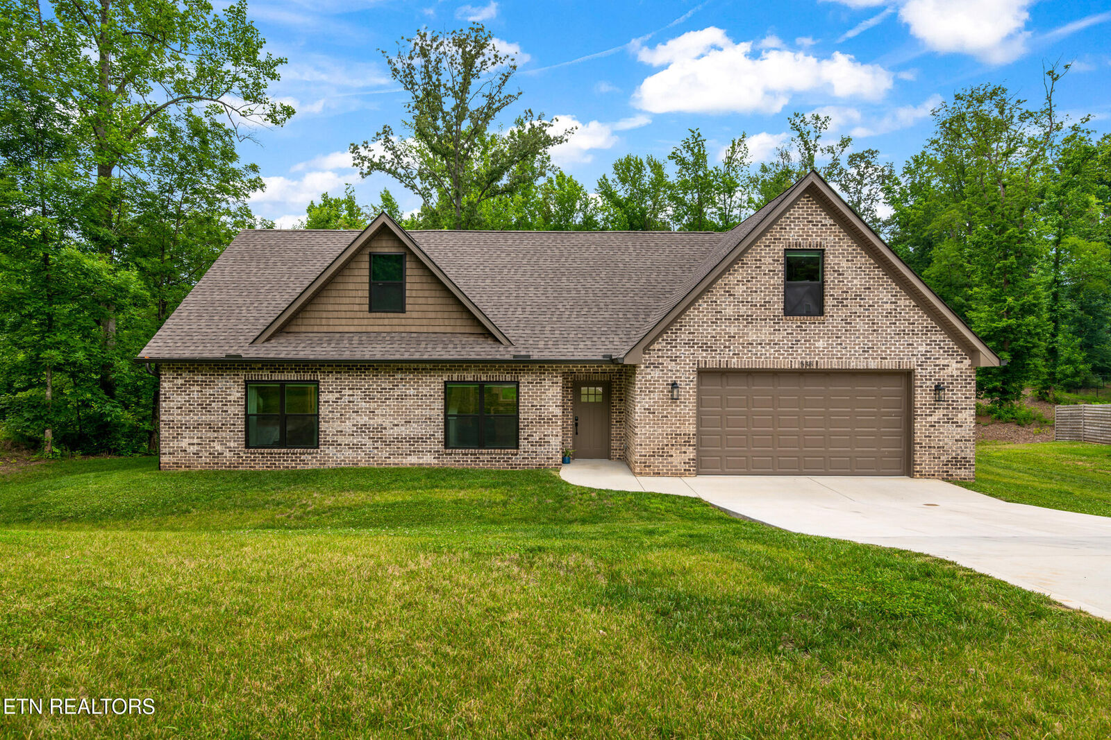 Property Photo:  538 Robinson Tr  TN 37774 