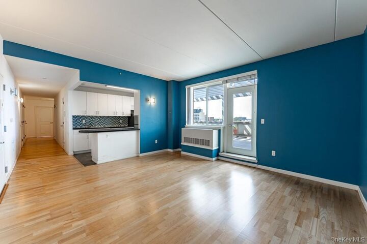 Property Photo:  853 Macy Place 7E  NY 10455 