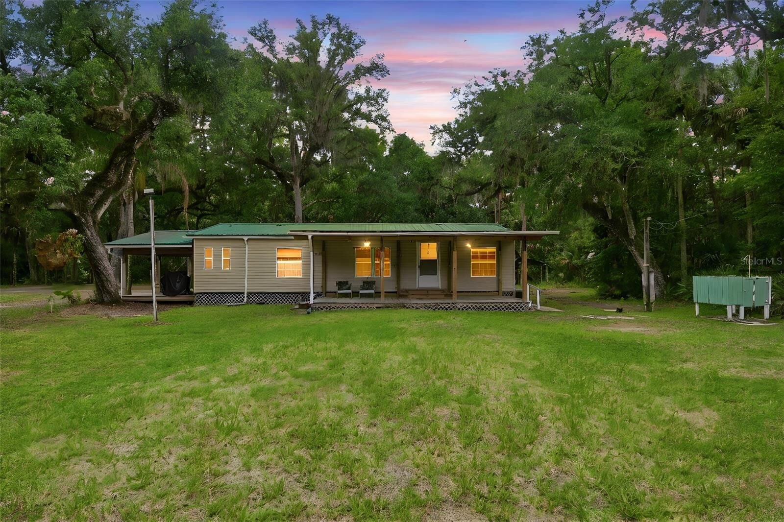 Property Photo: 1900 Retreat Road FL 32732