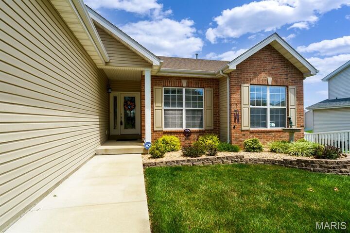Property Photo:  808 Blazing Star Drive  IL 62298 