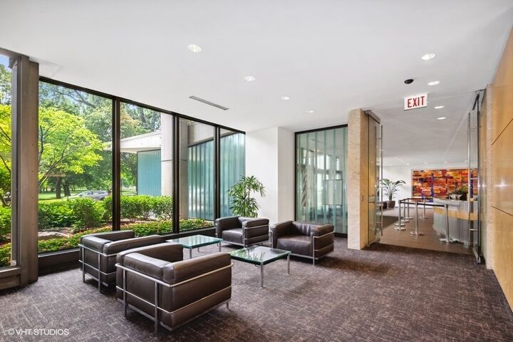Property Photo: 2800 N Lake Shore Drive 1311 IL 60657