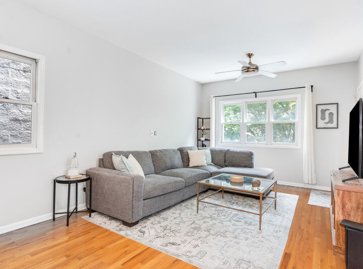 Property Photo: 1628 N Bell Avenue 3 IL 60647