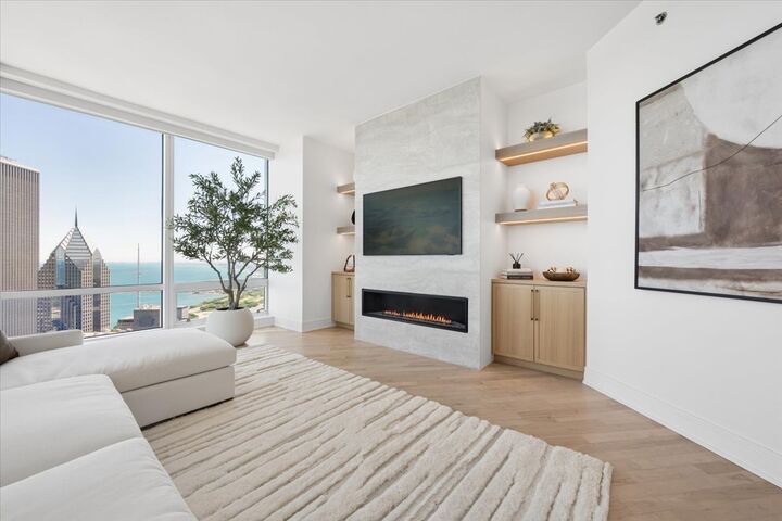Property Photo: 401 N Wabash Avenue 61G IL 60611