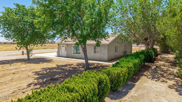 Property Photo:  2866 W Avenue F  CA 93536 