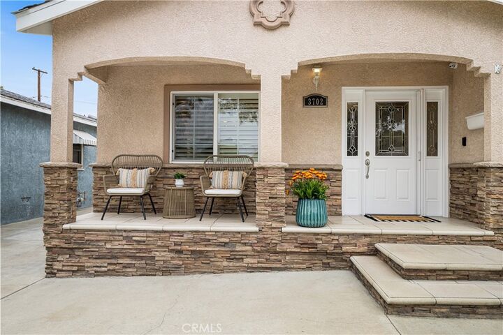Property Photo:  3702 Petaluma  CA 90808 