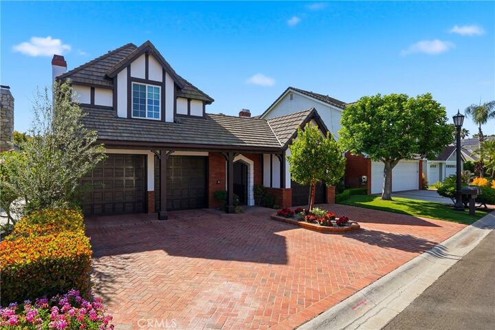 Property Photo:  19545 Woodlands Dr  CA 92648 