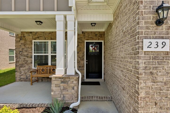 Property Photo:  239 Thorpe Dr  TN 37174 