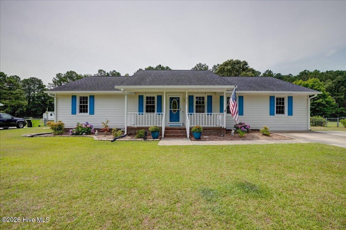 Property Photo: 3705 Elveden Road NC 28562