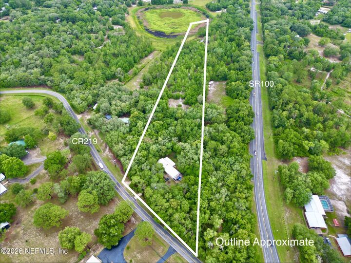 Property Photo:  5918 County Road 219  FL 32666 