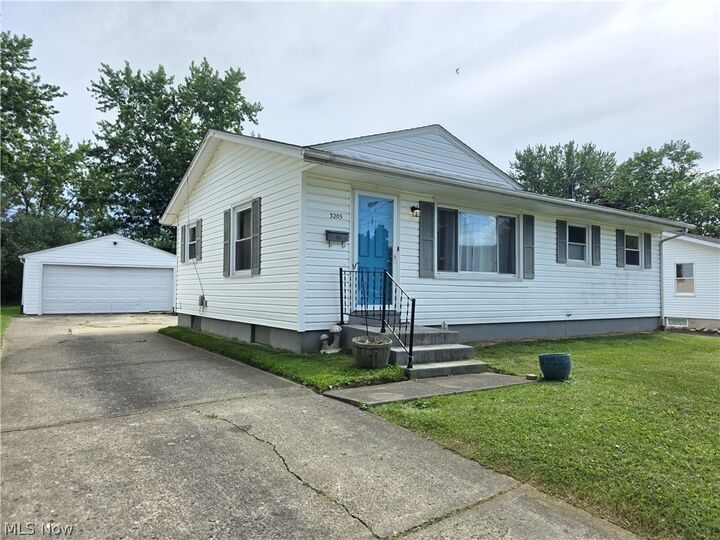 Property Photo: 3205 Starlite Drive NW OH 44485