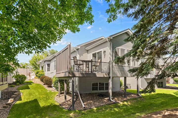 Property Photo:  734 Gilfillan Lane  MN 55127 