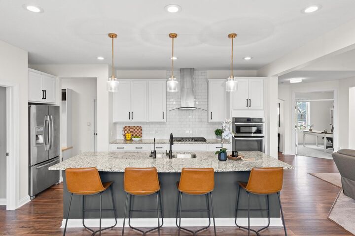Property Photo: 16563 Beverly Drive MN 55347
